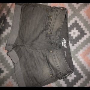 Levi shorts